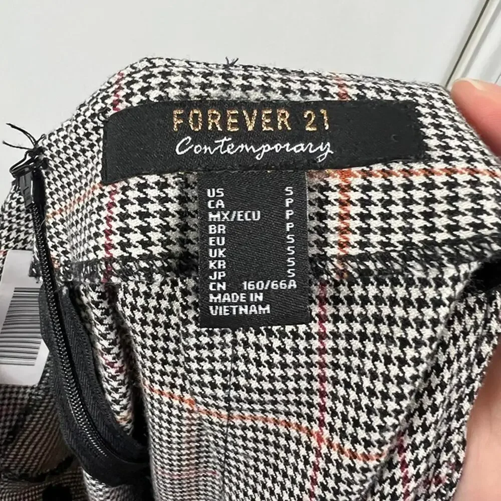Forever 21 Contemporary Black Tan Houndstooth A-Line Skirt Small | Button Front